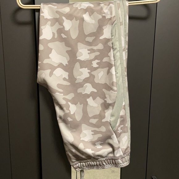 Adidas Pants - Picture 6 of 6